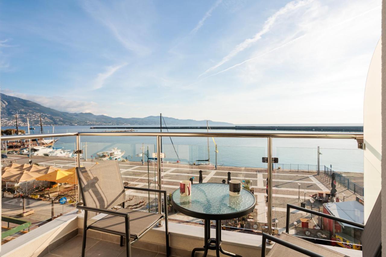 Georgia Seaview Apartment B3 カラマタ エクステリア 写真