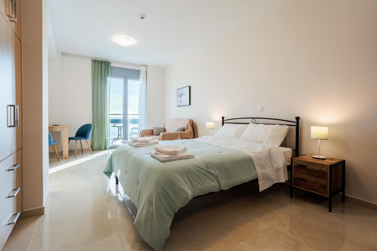 Georgia Seaview Apartment B3 カラマタ エクステリア 写真